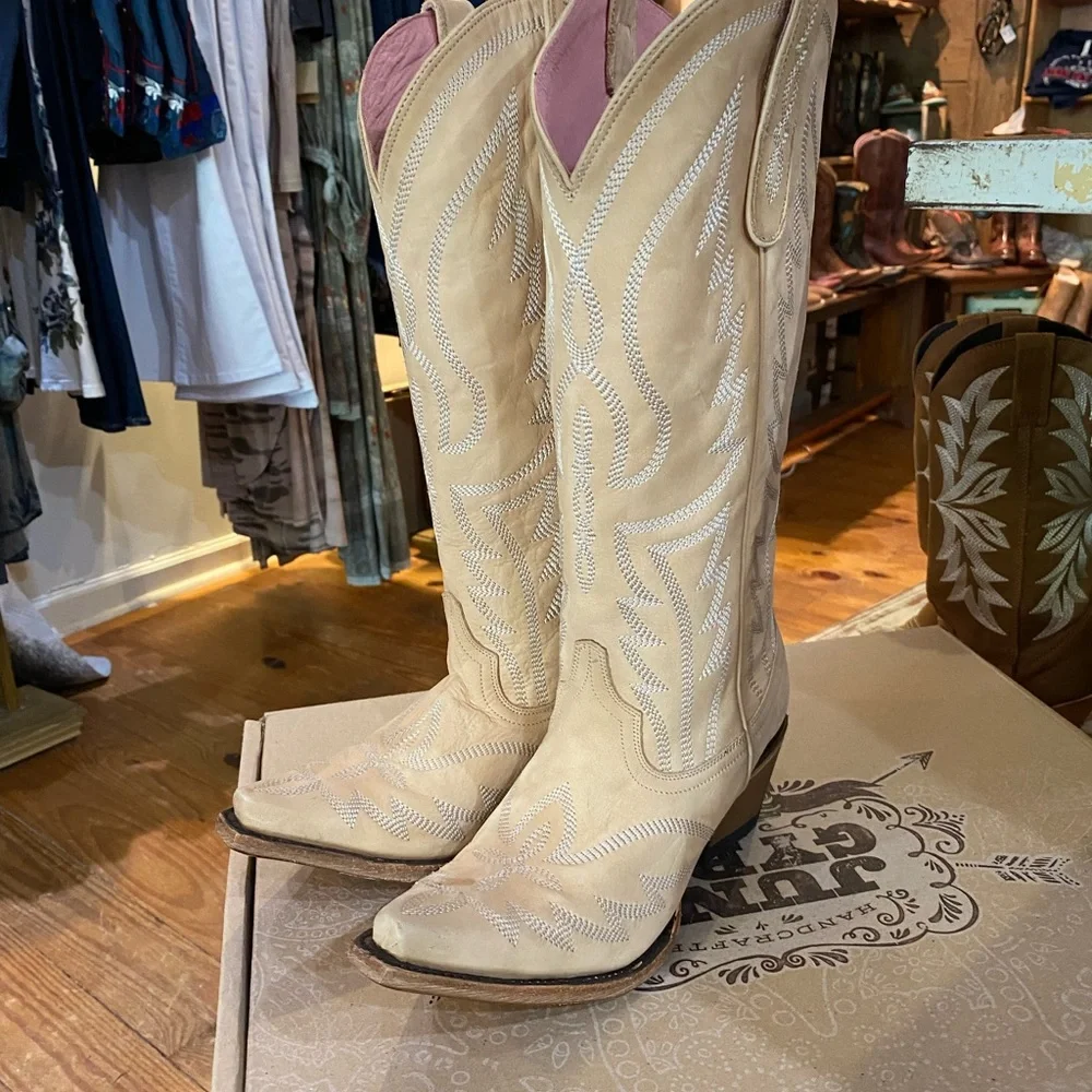 Nighthawk Boot - Picture 2 of 3